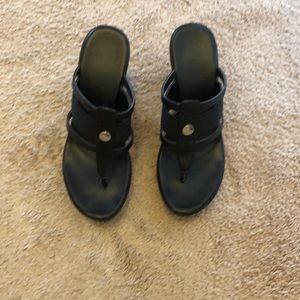 Sz 61/2 black heeled sandals